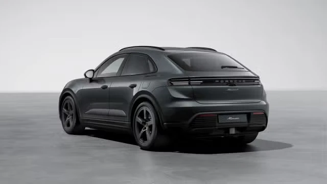 2026 Porsche Macan Electric - Image 18 of 31