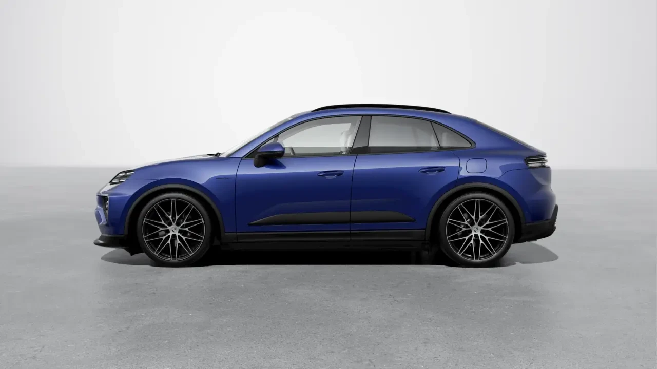 2026 Porsche Macan Electric - Image 16 of 31
