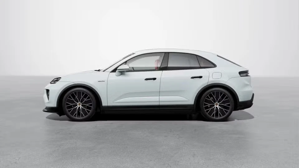 2026 Porsche Macan Electric - Image 11 of 30
