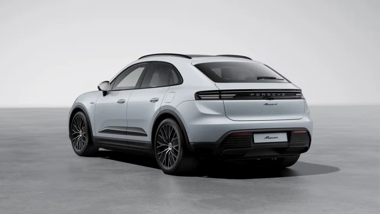 2026 Porsche Macan Electric - Image 20 of 31