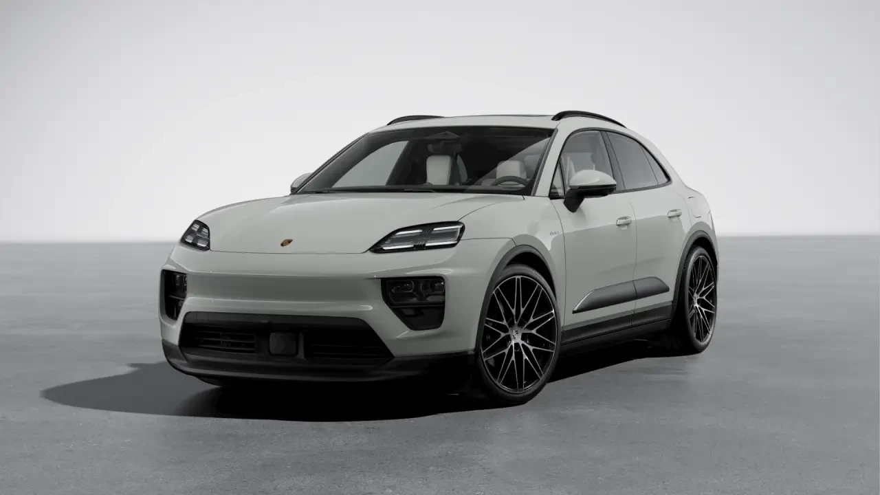 2026 Porsche Macan Electric - Image 8 of 31