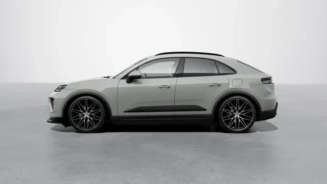 2026 Porsche Macan Electric - Image 14 of 31
