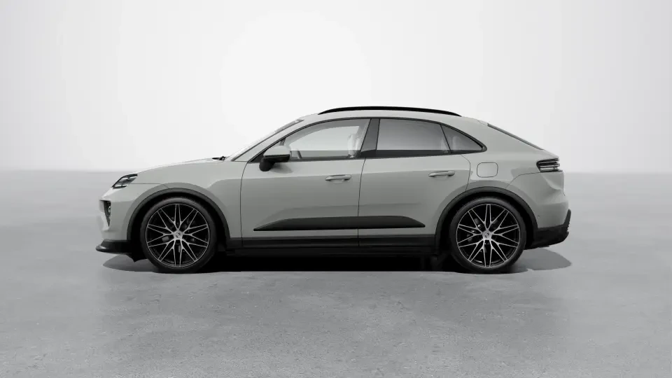 2026 Porsche Macan Electric - Image 15 of 31