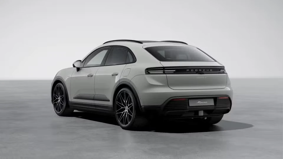 2026 Porsche Macan Electric - Image 19 of 31