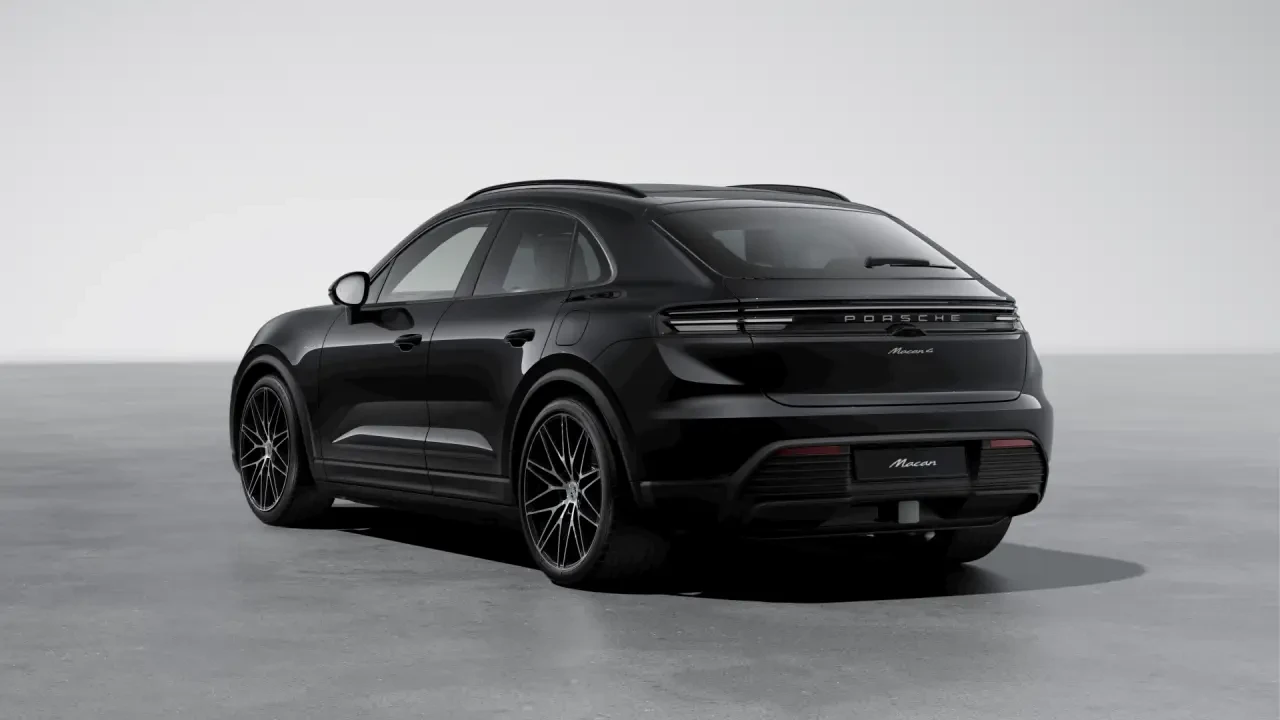 2026 Porsche Macan Electric - Image 24 of 31