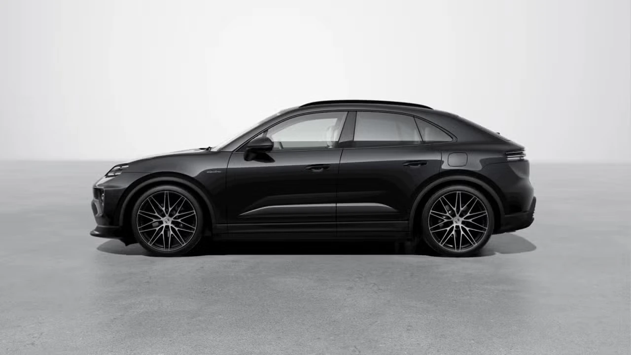 2026 Porsche Macan Electric - Image 12 of 31