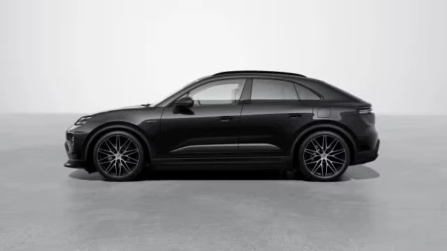 2026 Porsche Macan - Image 10 of 30