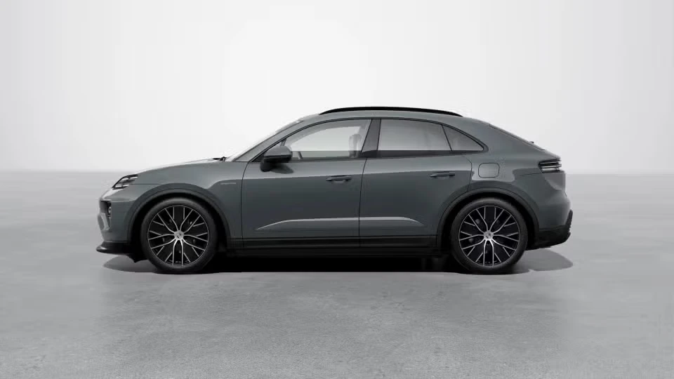 2026 Porsche Macan - Image 11 of 31