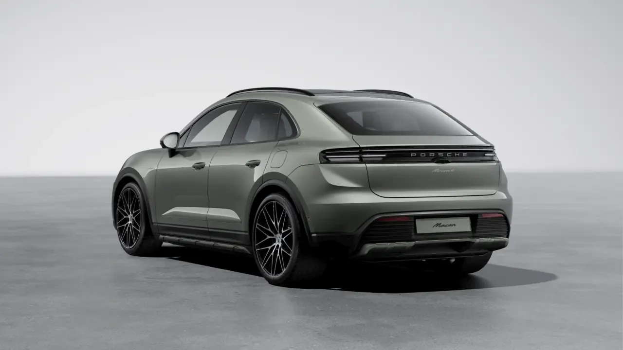 2026 Porsche Macan Electric - Image 24 of 31
