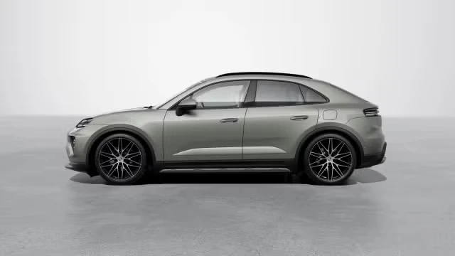 2026 Porsche Macan Electric - Image 10 of 31