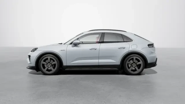 2026 Porsche Macan - Image 14 of 30