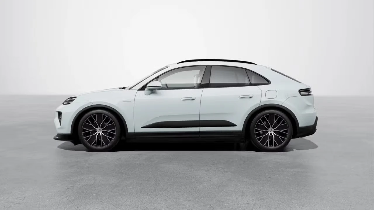 2026 Porsche Macan Electric - Image 12 of 30