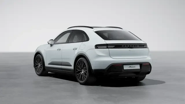 2026 Porsche Macan Electric - Image 22 of 30
