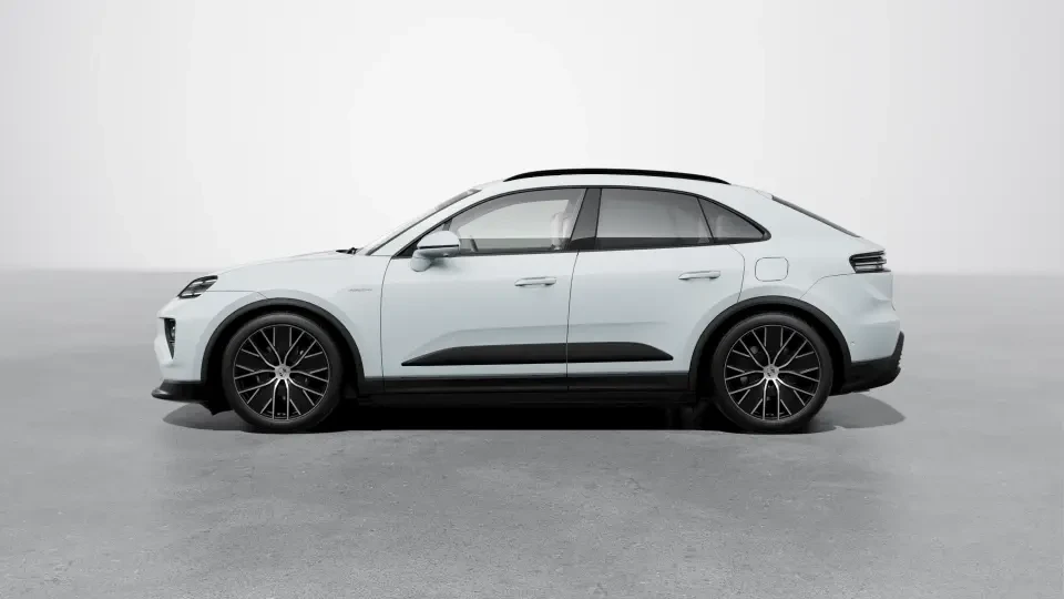 2026 Porsche Macan Electric - Image 15 of 30