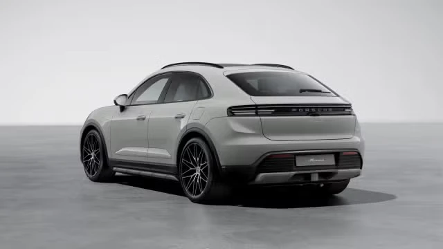 2026 Porsche Macan Electric - Image 18 of 30