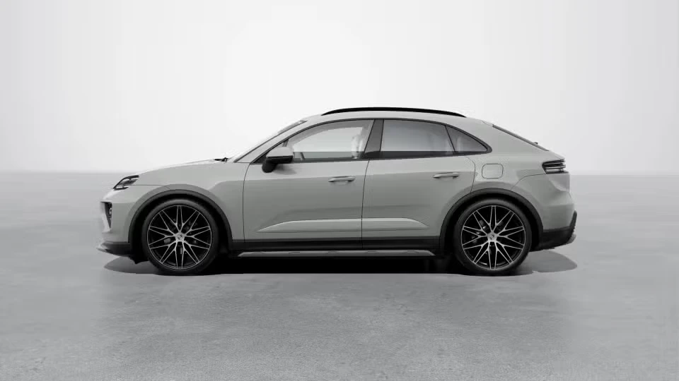 2026 Porsche Macan Electric - Image 11 of 30