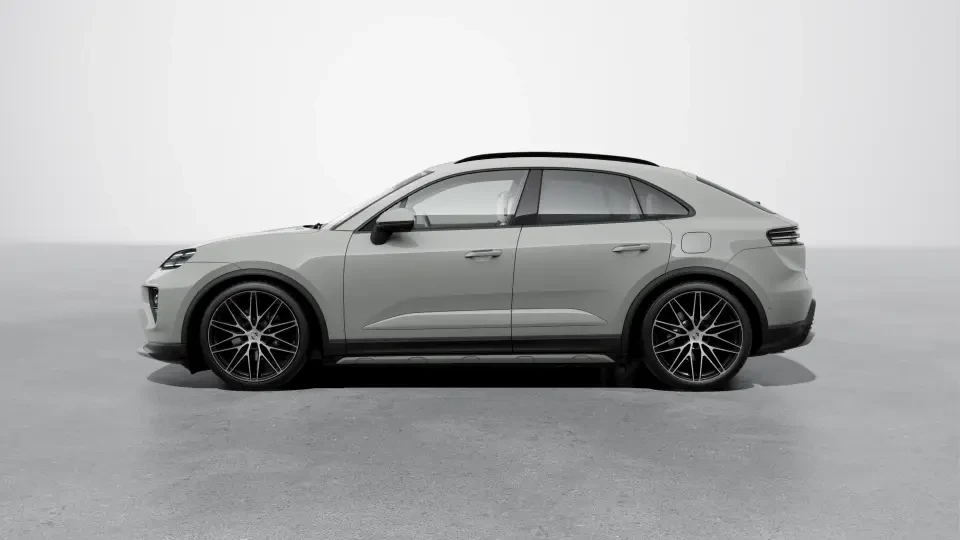2026 Porsche Macan Electric - Image 15 of 30