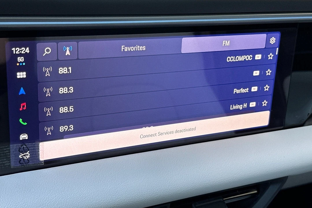 2026 Porsche Macan Electric - Image 23 of 31