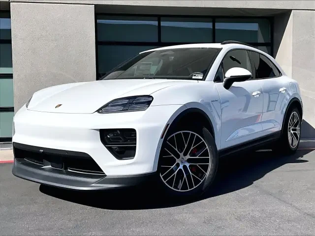 2026 Porsche Macan Electric - Image 6 of 31