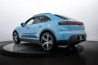 2026 Porsche Macan Electric - Image 21 of 21