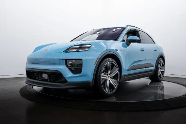 2026 Porsche Macan Electric - Image 6 of 21