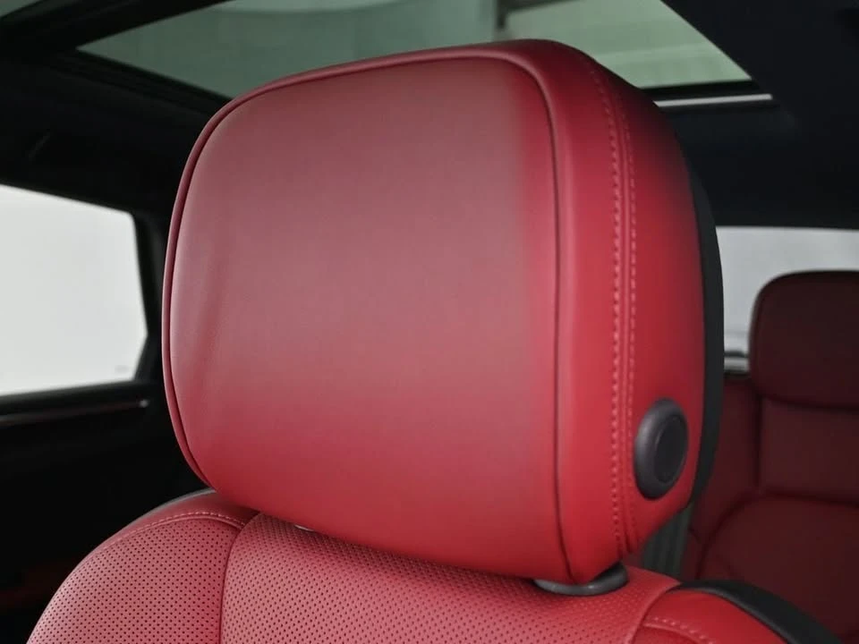 2026 Porsche Macan Electric - Image 20 of 20