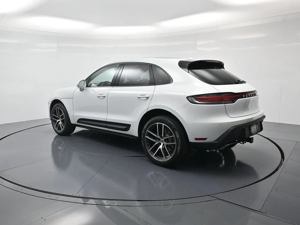 2026 Porsche Macan Electric - Image 3 of 20
