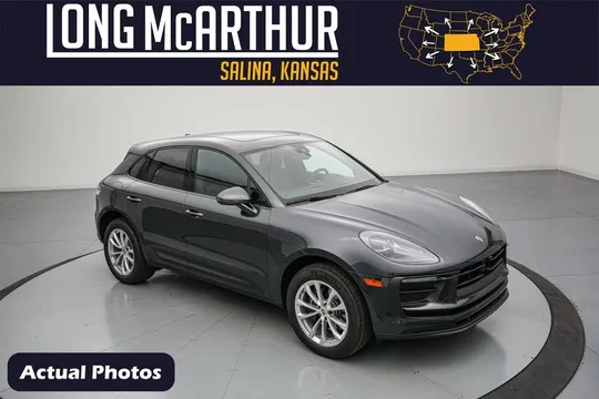 2026 Porsche Macan AWD Premium Plus