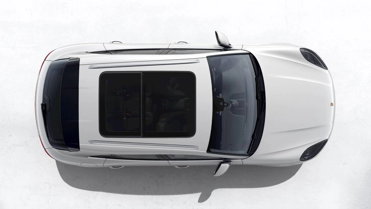 2026 Porsche Macan Electric - Image 5 of 10