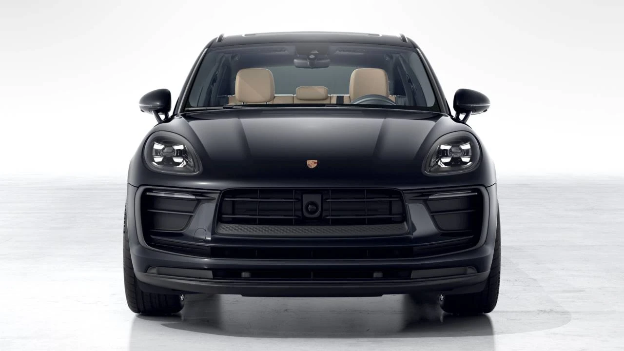 2026 Porsche Macan - Image 8 of 10