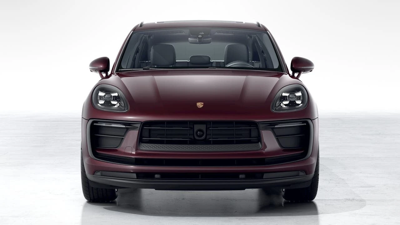 2026 Porsche Macan - Image 8 of 10
