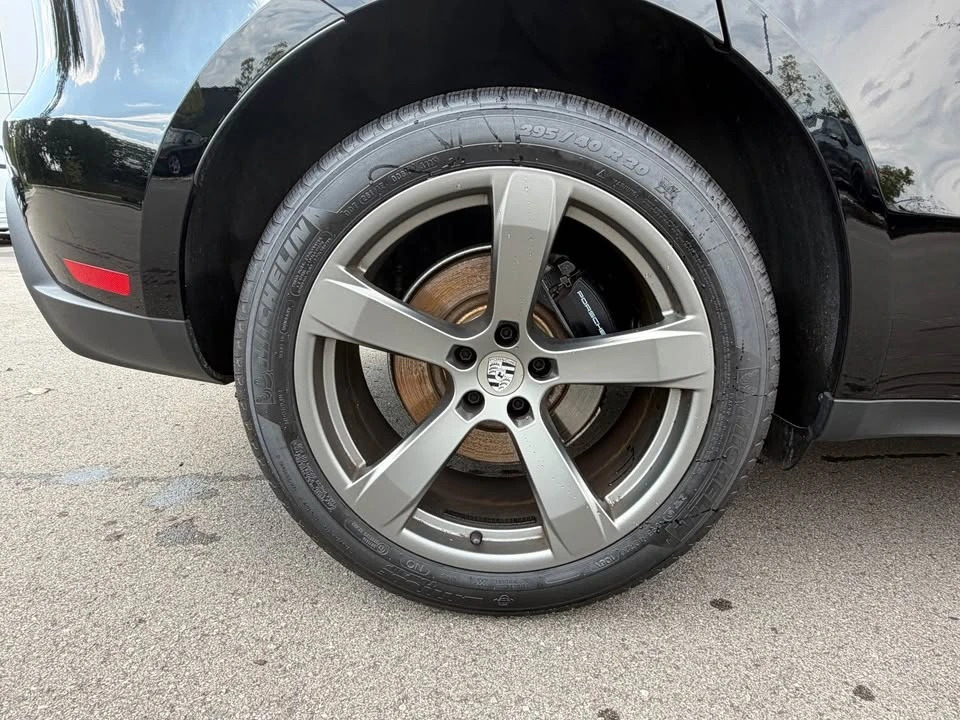 2026 Porsche Macan - Image 5 of 10