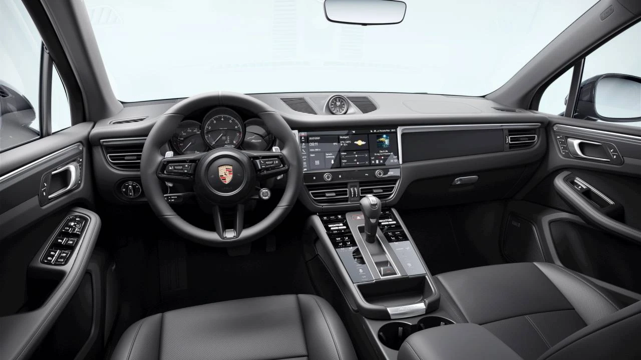 2026 Porsche Macan - Image 9 of 10