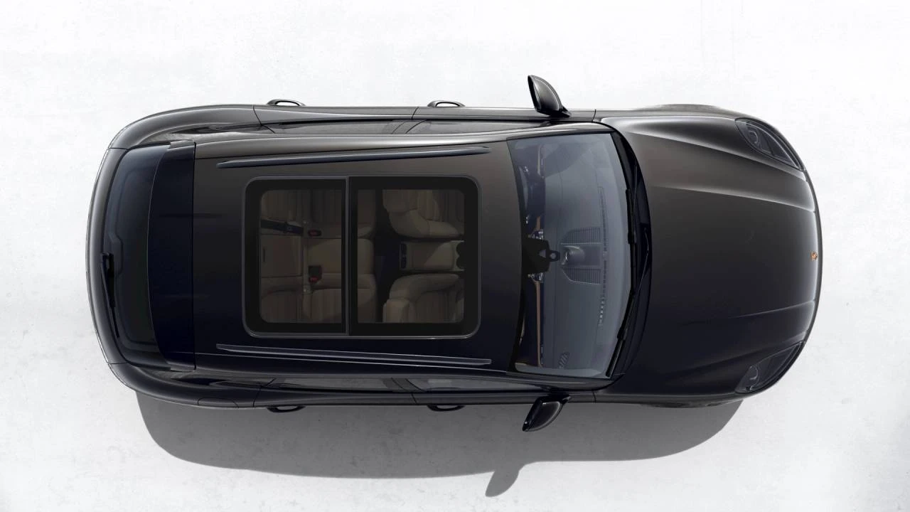 2026 Porsche Macan - Image 5 of 10