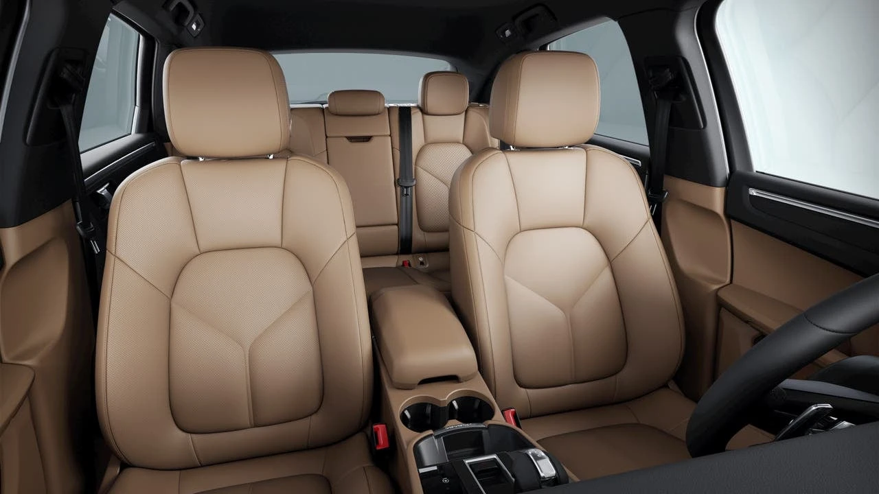 2026 Porsche Macan - Image 10 of 10