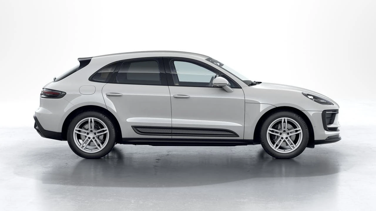 2026 Porsche Macan - Image 6 of 10