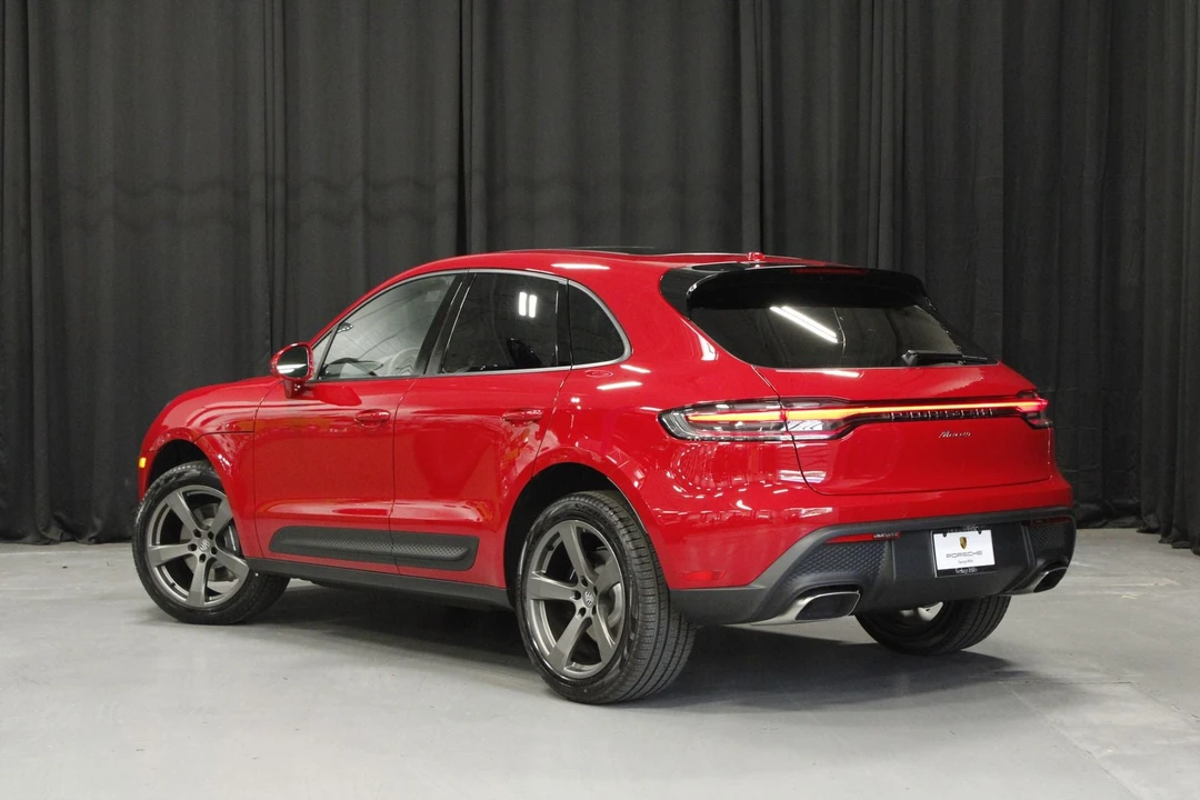 2026 Porsche Macan - Image 3 of 31