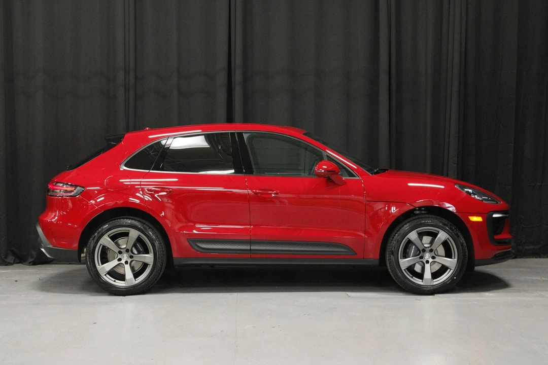 2026 Porsche Macan - Image 6 of 31
