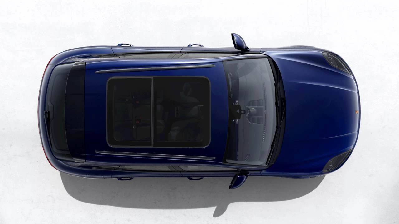 2026 Porsche Macan - Image 5 of 10