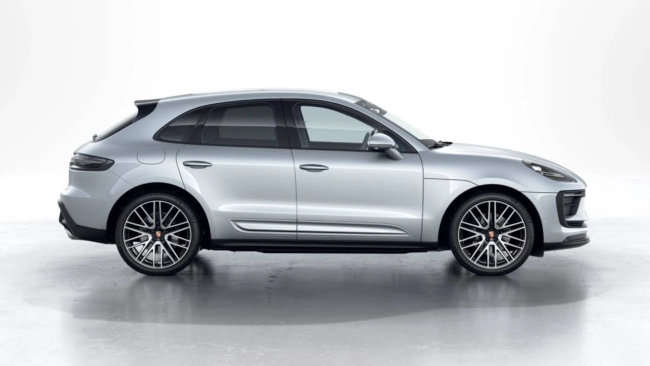 2026 Porsche Macan - Image 6 of 10