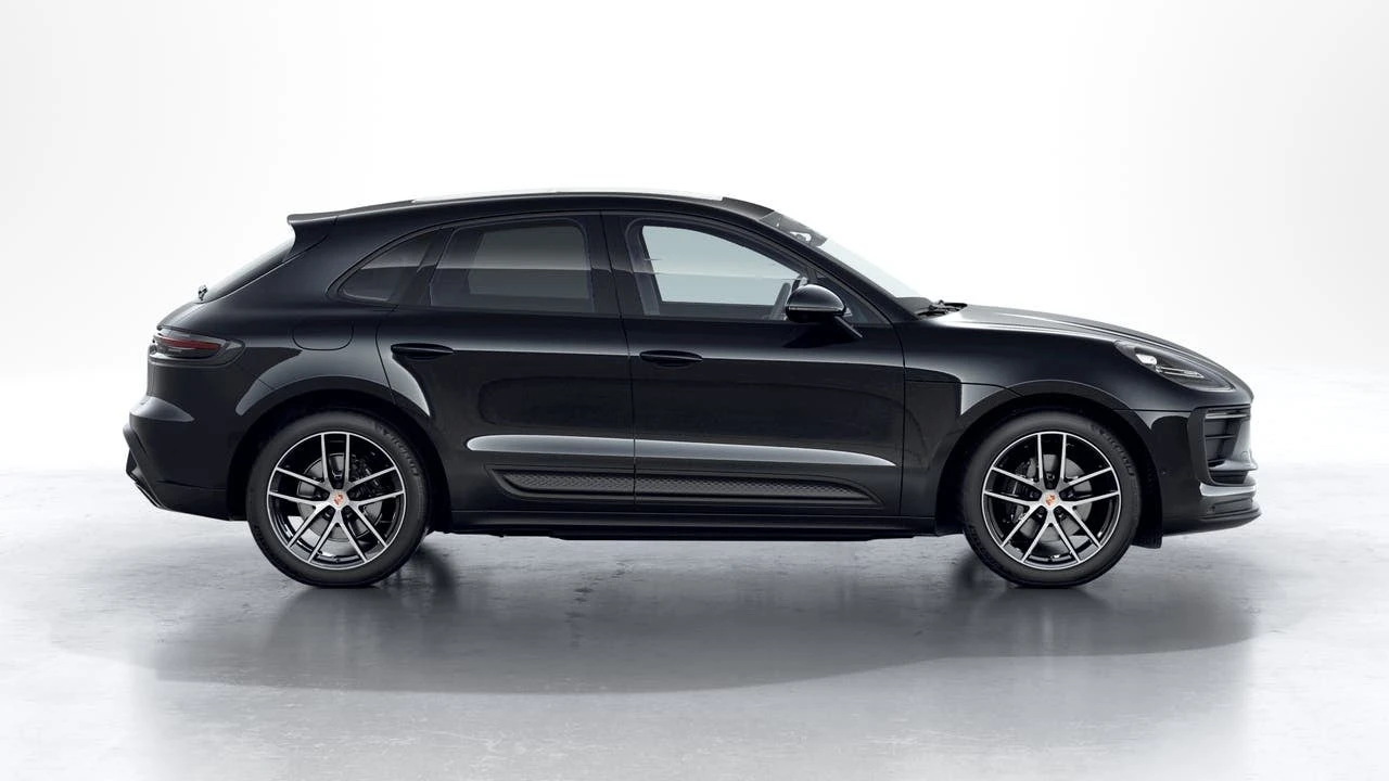 2026 Porsche Macan - Image 6 of 10