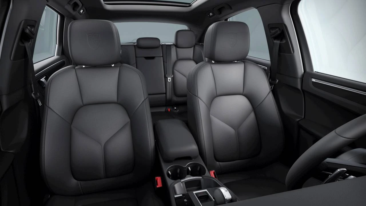 2026 Porsche Macan - Image 10 of 10