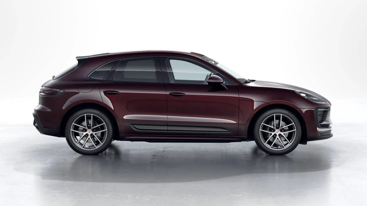 2026 Porsche Macan - Image 6 of 10