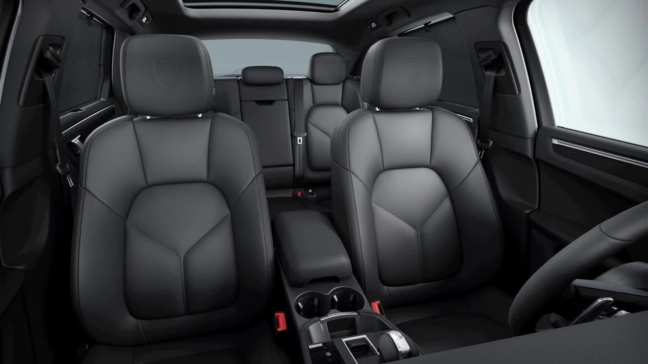 2026 Porsche Macan - Image 10 of 10
