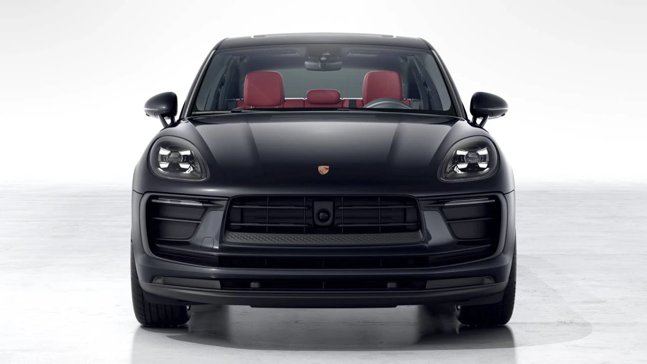 2026 Porsche Macan - Image 8 of 10