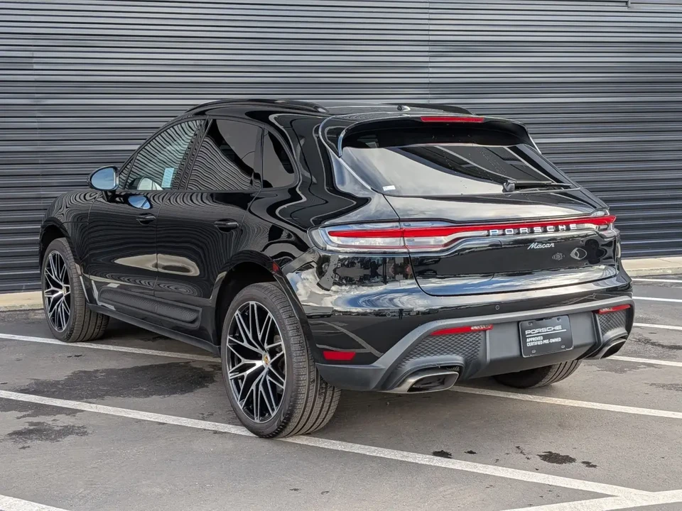 2026 Porsche Macan - Image 3 of 6
