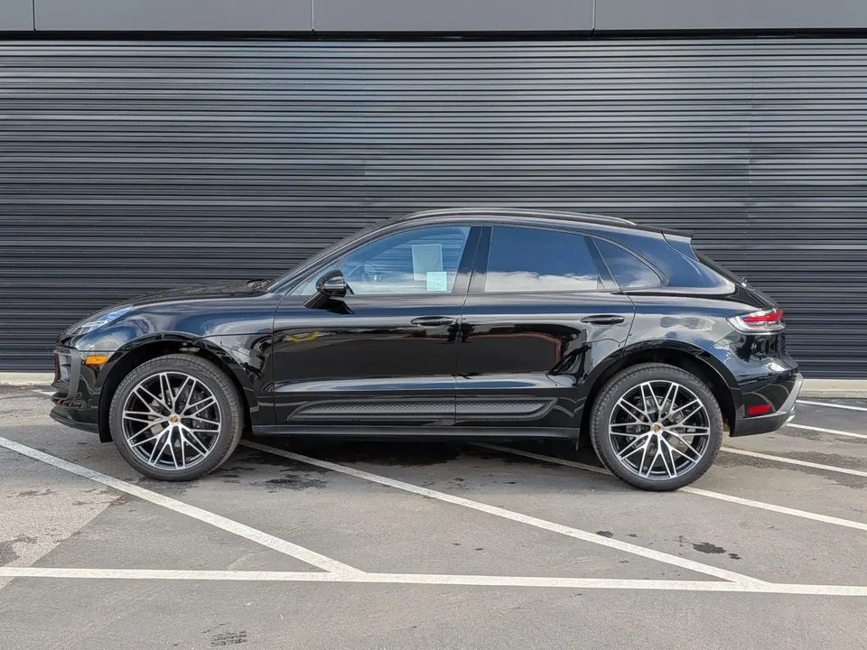 2026 Porsche Macan - Image 2 of 6