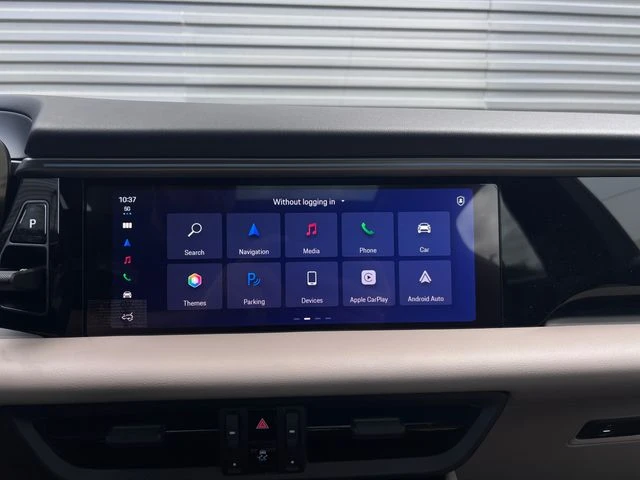 2026 Porsche Macan Electric - Image 19 of 31
