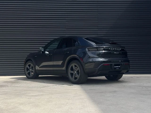2026 Porsche Macan Electric - Image 3 of 31