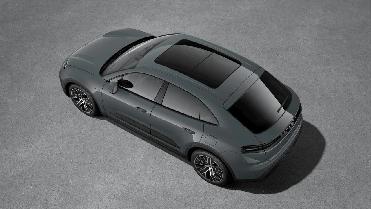 2026 Porsche Macan Electric - Image 4 of 10